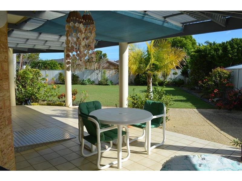 5 Palm Tce, Yamba NSW 2464