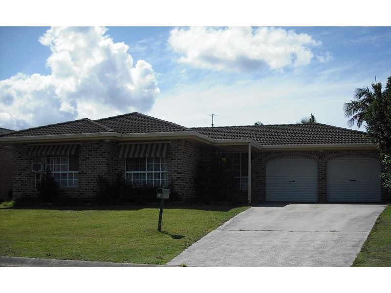 19 Casuarina Cl, Yamba NSW 2464