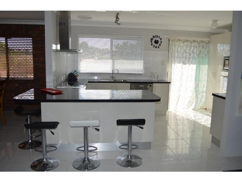 11 Waratah Ave, Yamba NSW 2464