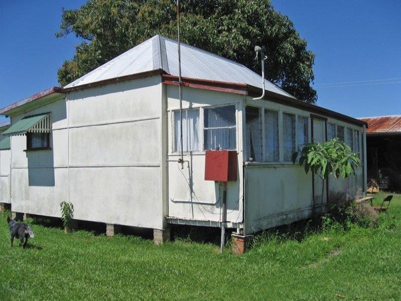 718 North Bank Rd, Palmers Island NSW 2463