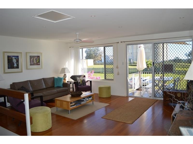 2/3 Pilot St, Yamba NSW 2464