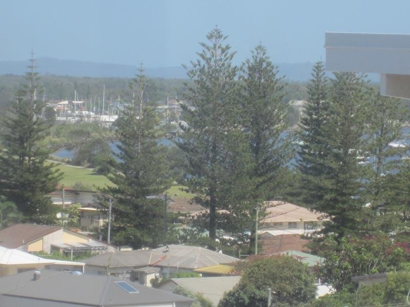 2/8 Convent Lane, Yamba NSW 2464