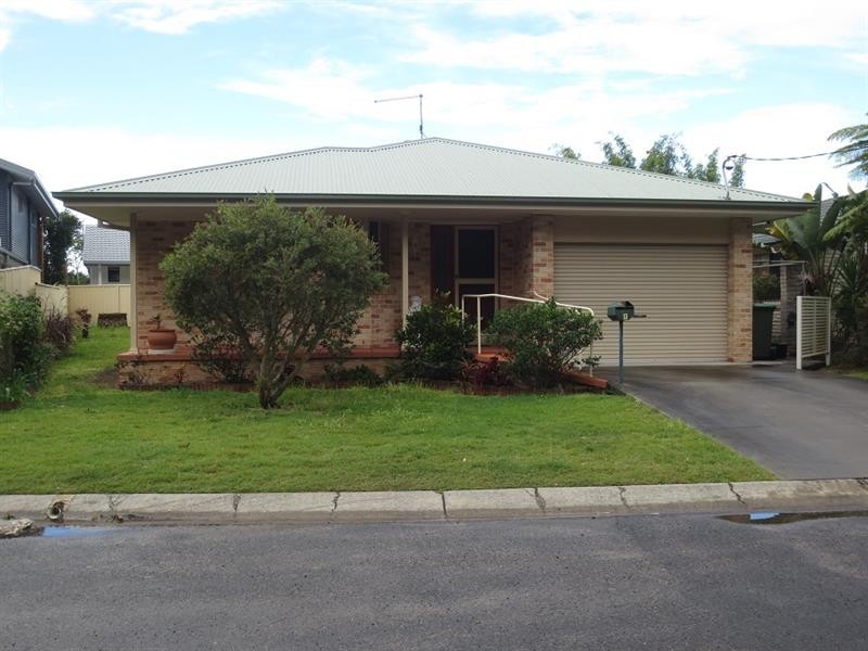 1 Cox St, Yamba NSW 2464