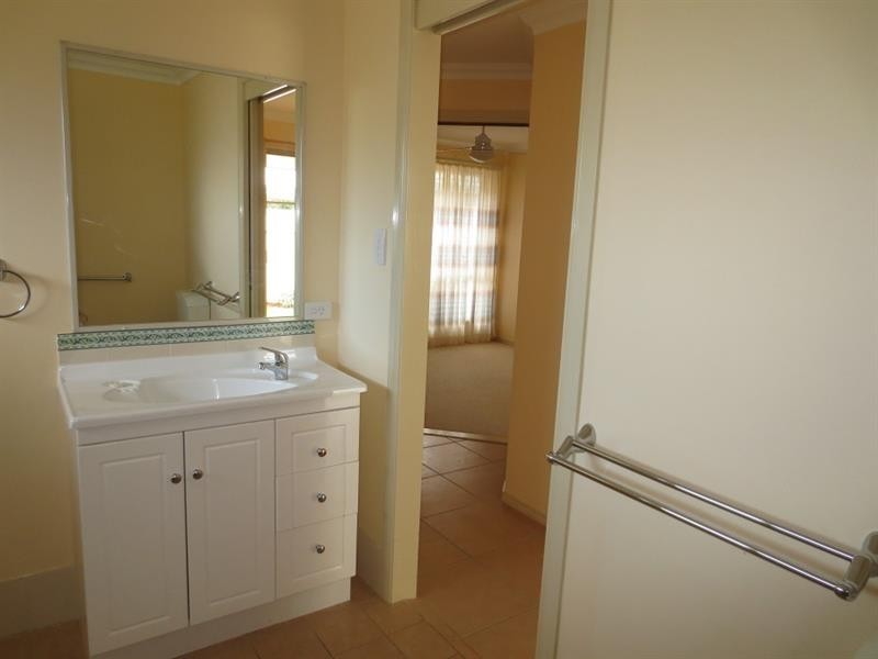 1 Cox St, Yamba NSW 2464