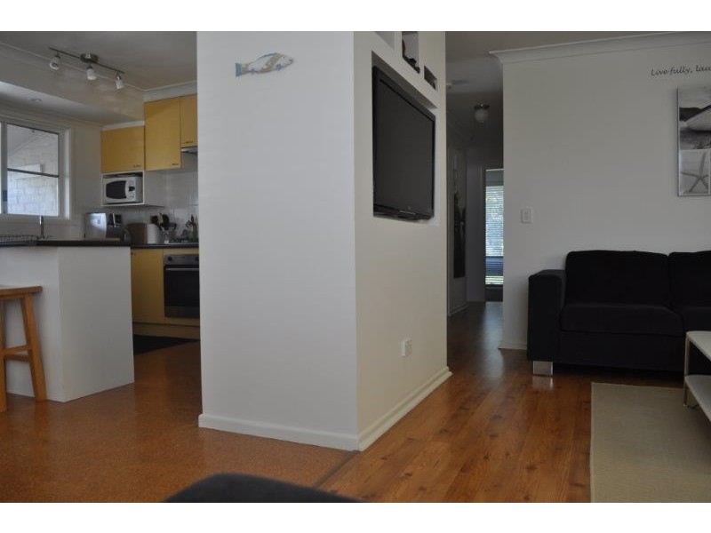 5 Grevillea Ave, Yamba NSW 2464