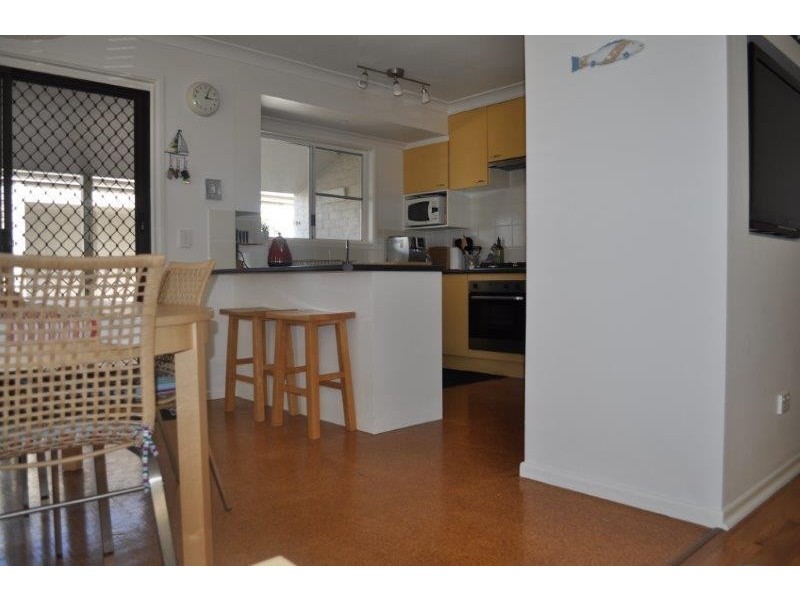 5 Grevillea Ave, Yamba NSW 2464