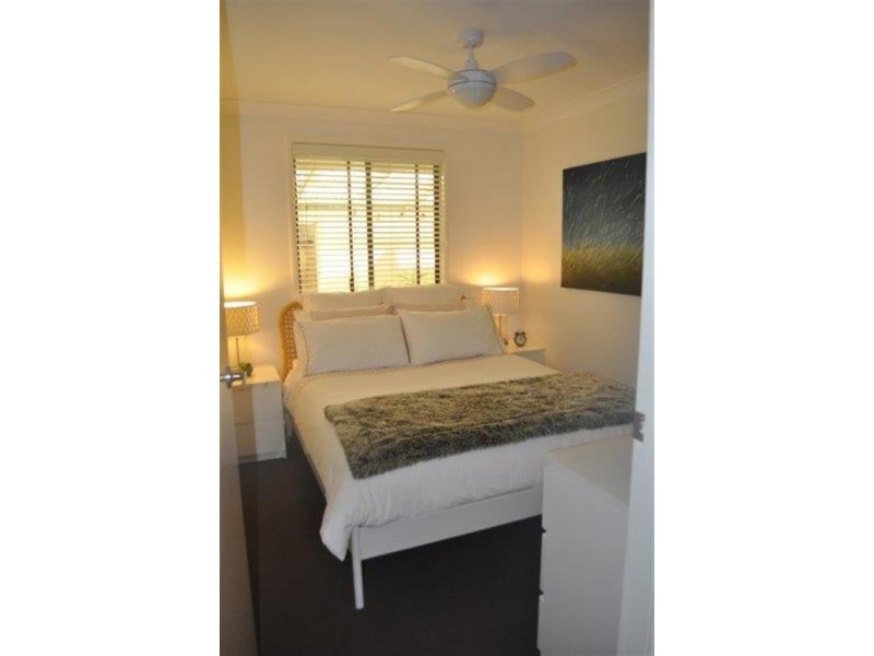 5 Grevillea Ave, Yamba NSW 2464