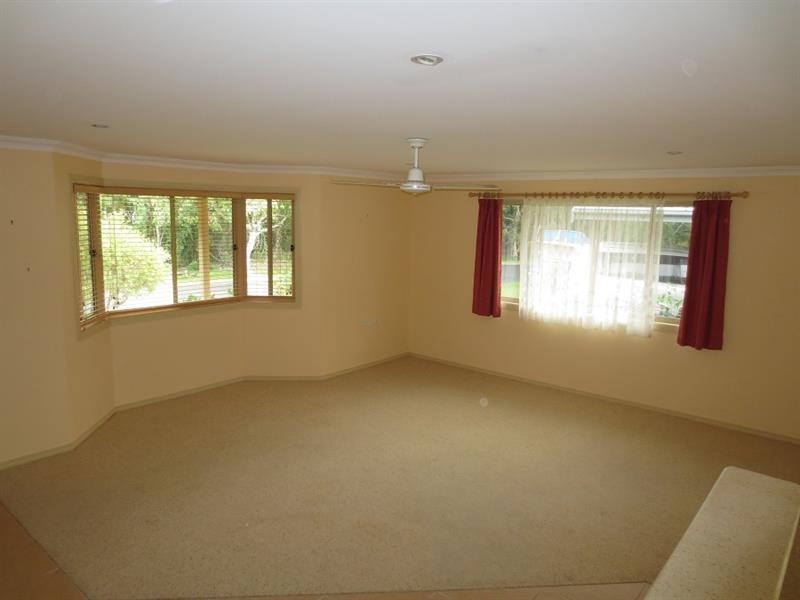 1 Cox St, Yamba NSW 2464