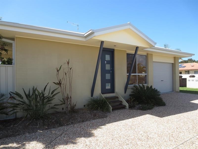 5/14 Wattle Dr, Yamba NSW 2464