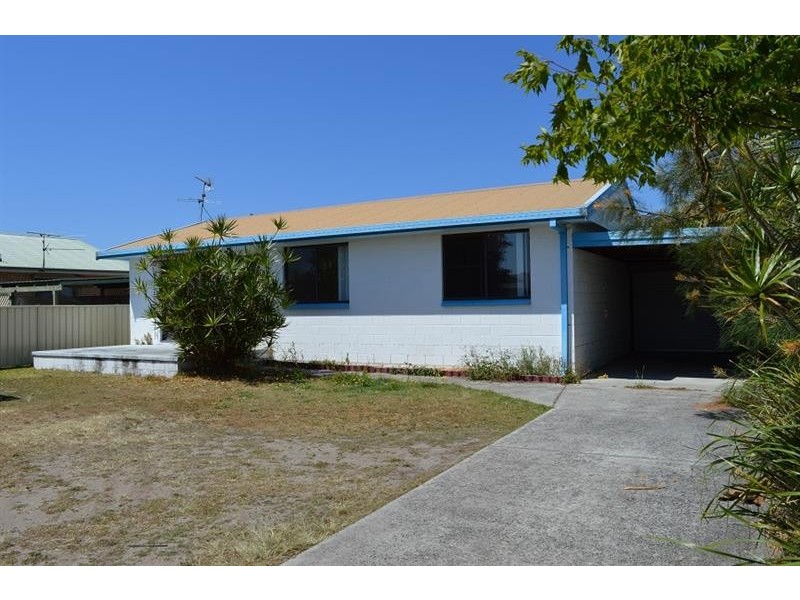 70 Park Ave, Yamba NSW 2464