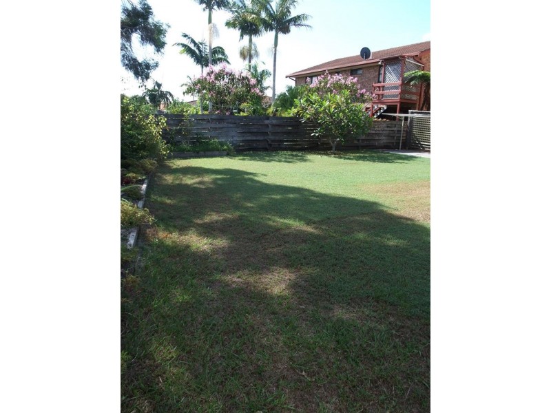 3 Banksia Pl, Yamba NSW 2464