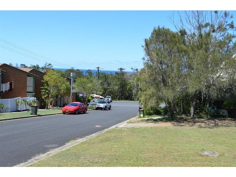 2 Bay St, Angourie NSW 2464