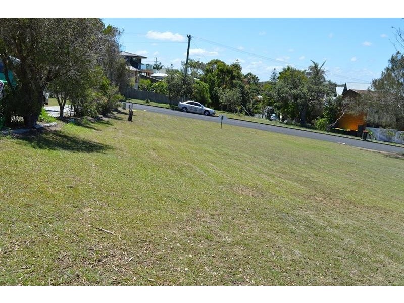 2 Bay St, Angourie NSW 2464