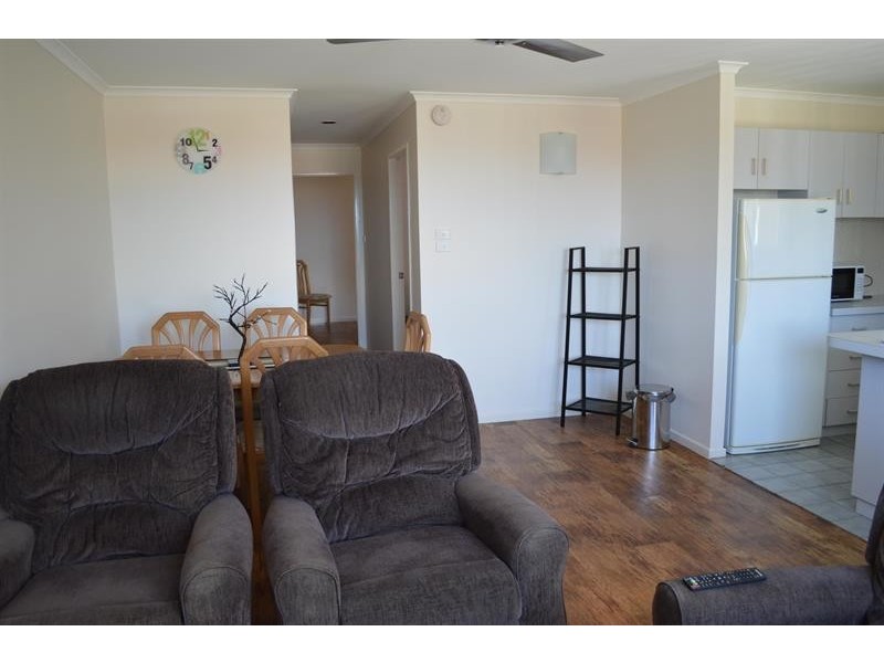 2/5 Pilot St, Yamba NSW 2464