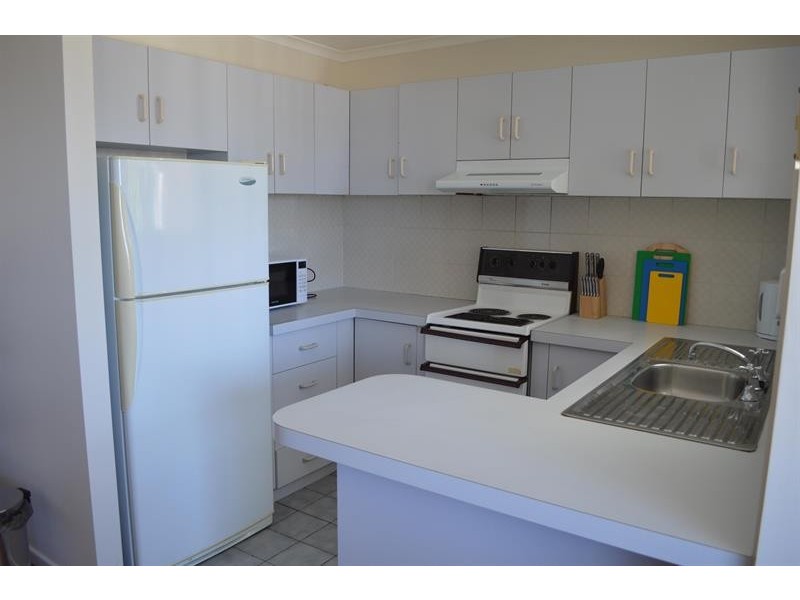 2/5 Pilot St, Yamba NSW 2464