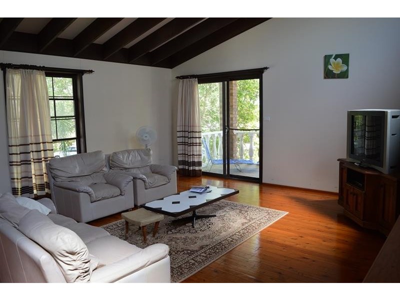 116 Lakes Bvd, Wooloweyah NSW 2464