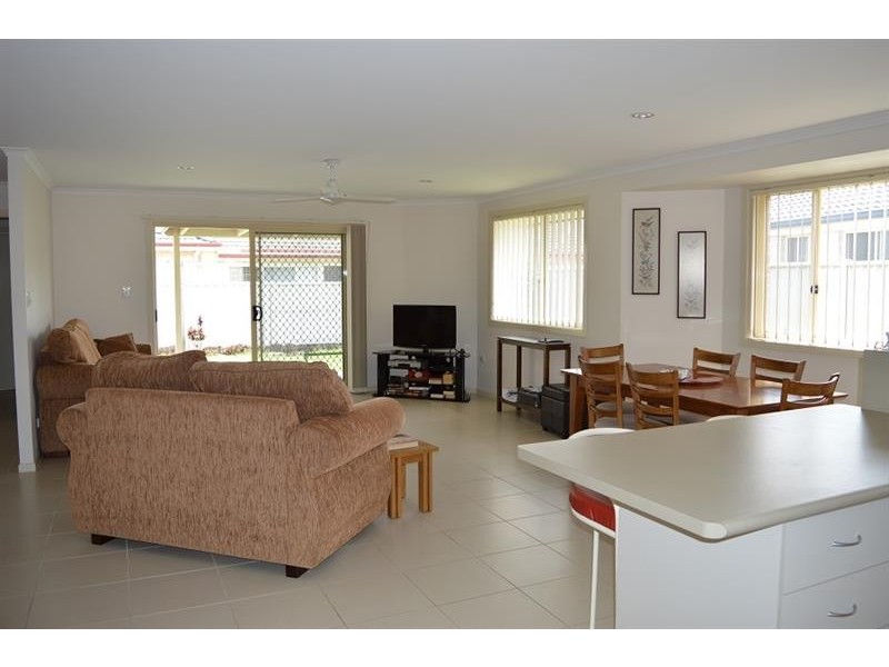 73 Park  Ave, Yamba NSW 2464