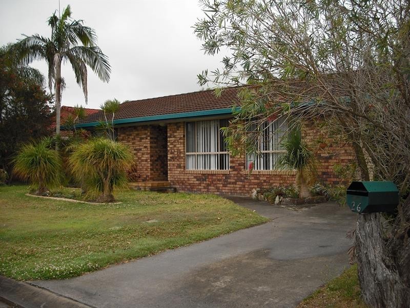 26 Binnacle Ct, Yamba NSW 2464