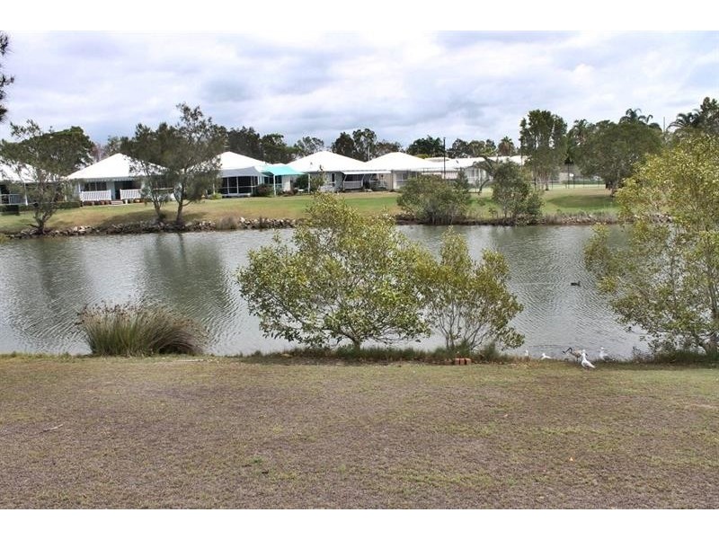 5 Newport Island Cct, Yamba NSW 2464