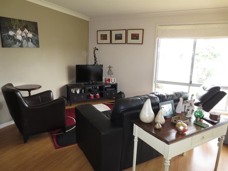 5 Newport Island Cct, Yamba NSW 2464