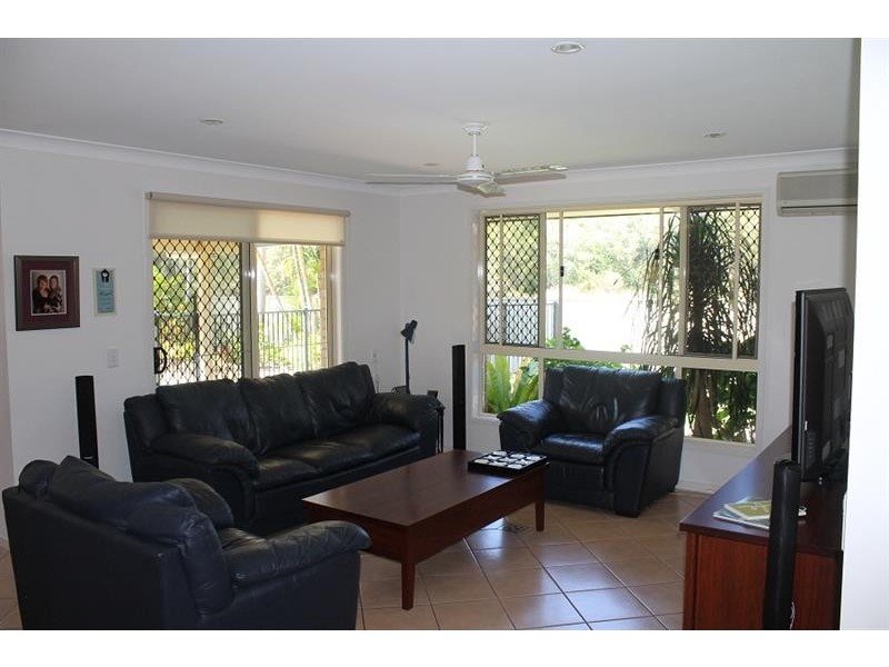 47 Harold Tory Dr, Yamba NSW 2464