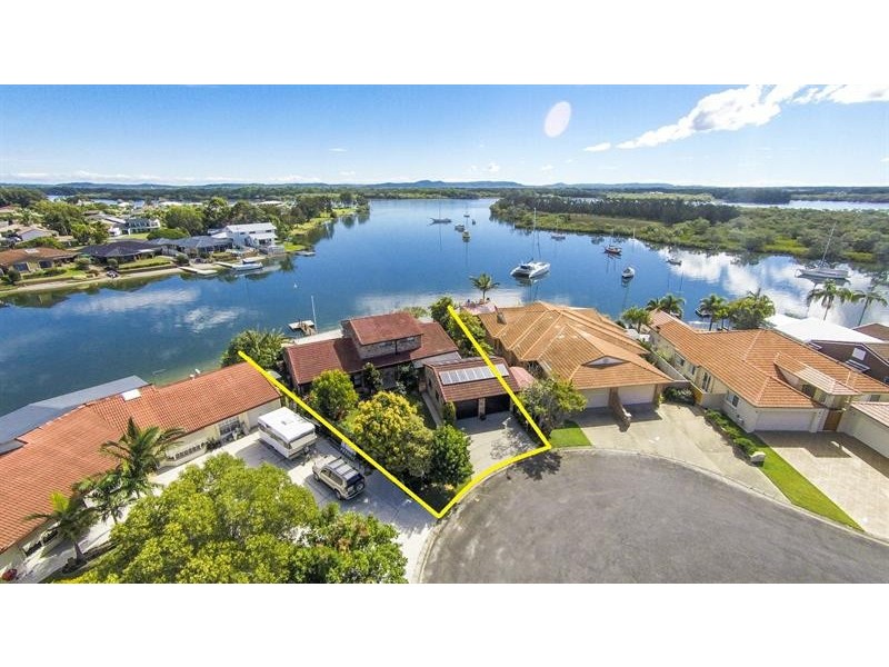 32 Westringia Pl, Yamba NSW 2464
