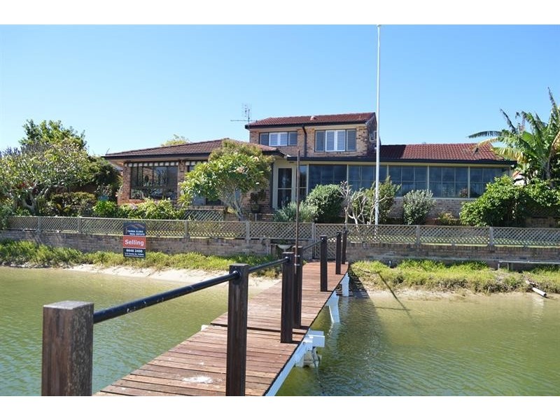32 Westringia Pl, Yamba NSW 2464