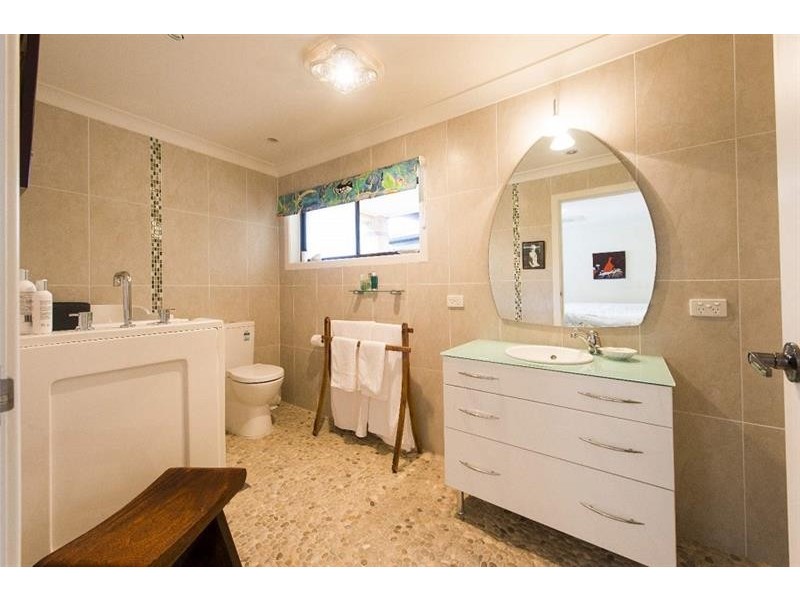 32 Westringia Pl, Yamba NSW 2464