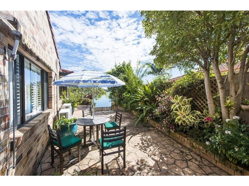 32 Westringia Pl, Yamba NSW 2464