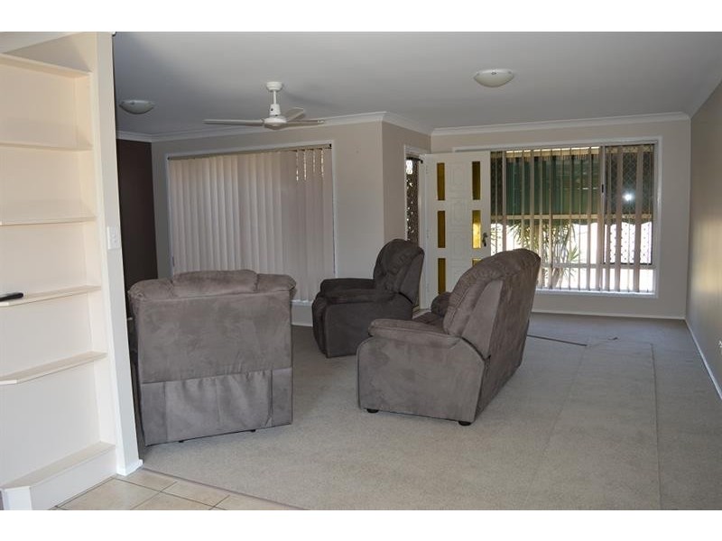 4 Osprey Dr, Yamba NSW 2464