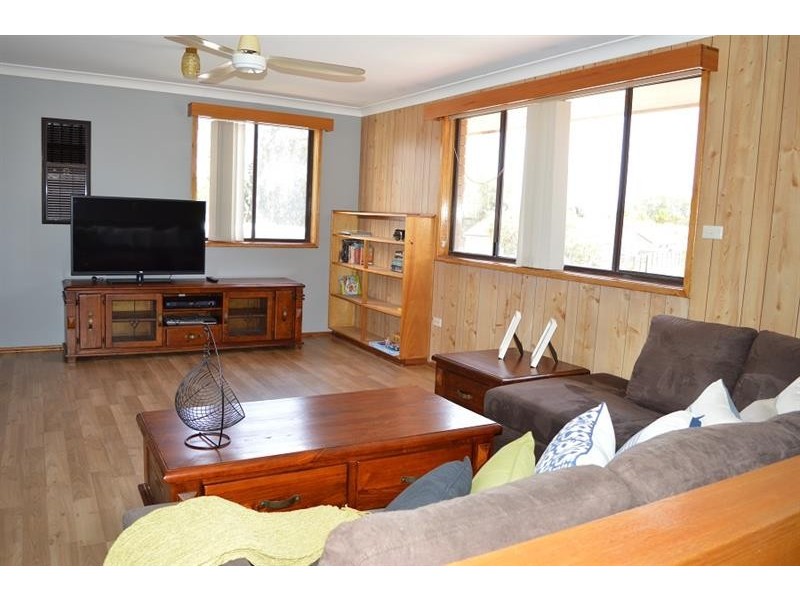 1 Westringia  Pl, Yamba NSW 2464