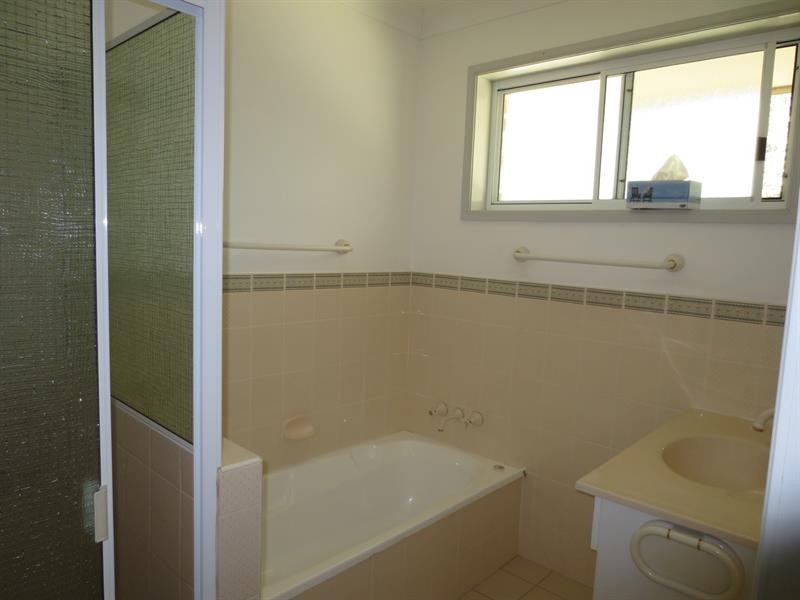 2/9 Freeburn St, Yamba NSW 2464