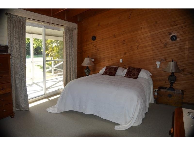 46 Park Ave, Yamba NSW 2464