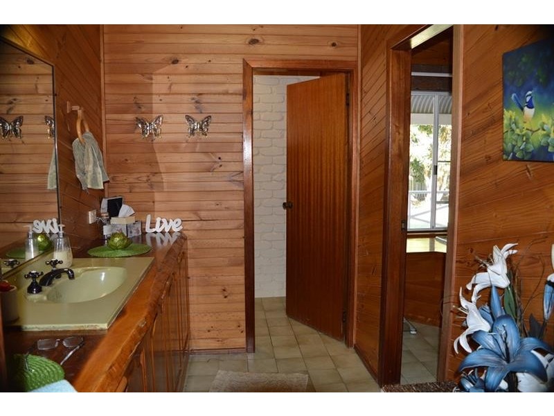 46 Park Ave, Yamba NSW 2464