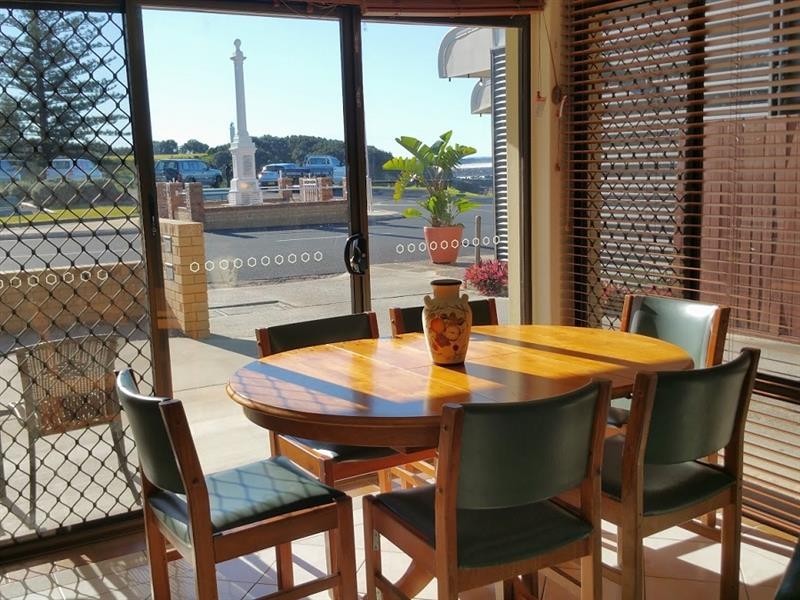 1/6 Queen St, Yamba NSW 2464
