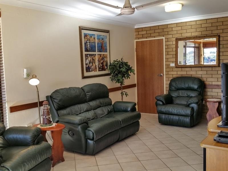 1/6 Queen St, Yamba NSW 2464