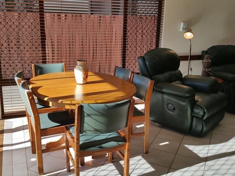 1/6 Queen St, Yamba NSW 2464