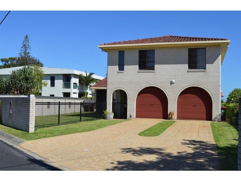 6 Bent St, Yamba NSW 2464