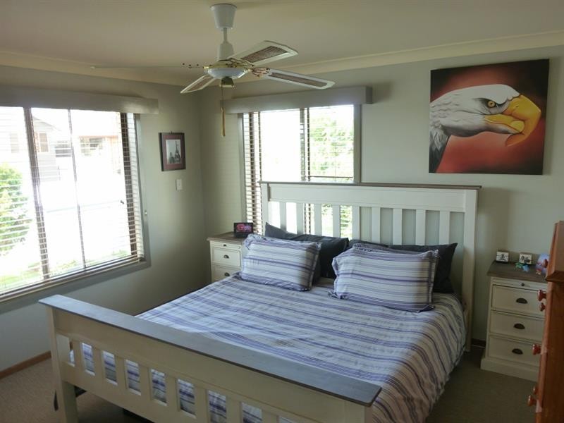 6 Bent St, Yamba NSW 2464