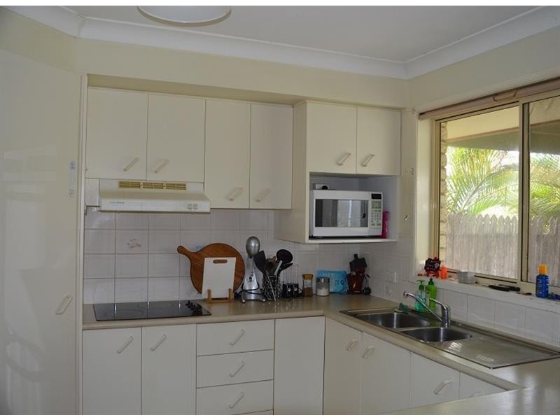 7 Plover Cl, Yamba NSW 2464