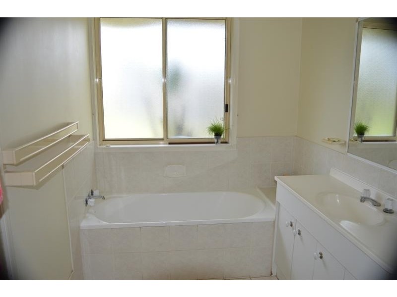 7 Plover Cl, Yamba NSW 2464