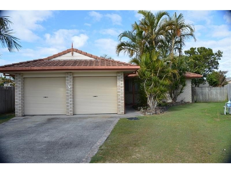 7 Plover Cl, Yamba NSW 2464