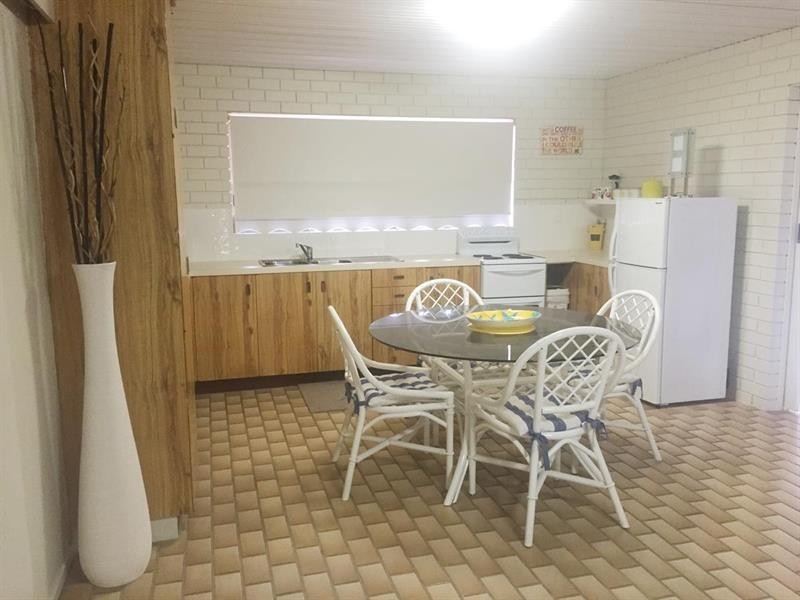 2/27 Loxton Ave, Iluka NSW 2466