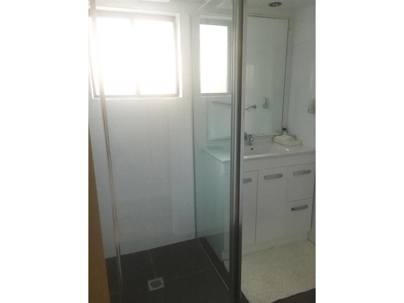 2/27 Loxton Ave, Iluka NSW 2466