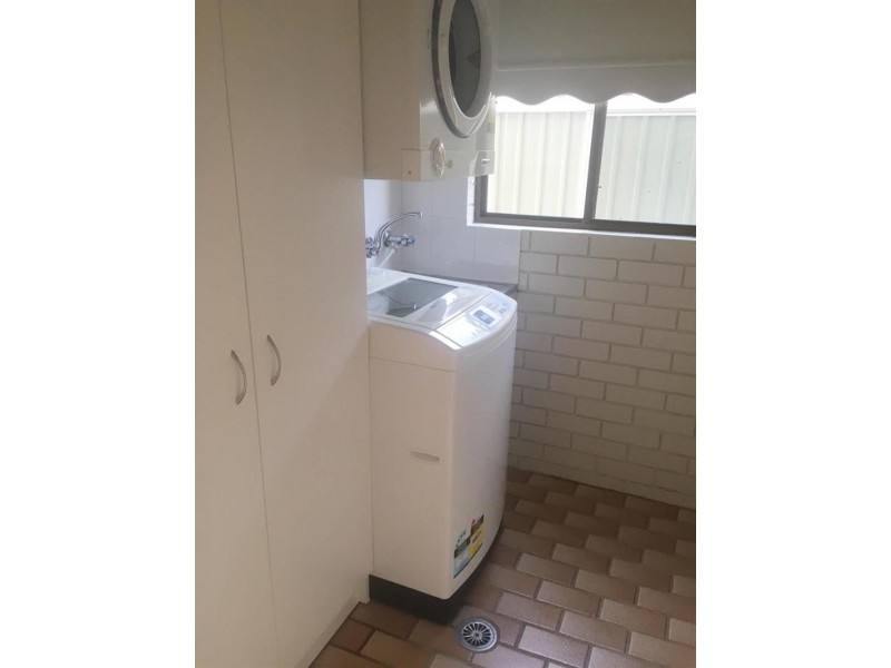 2/27 Loxton Ave, Iluka NSW 2466