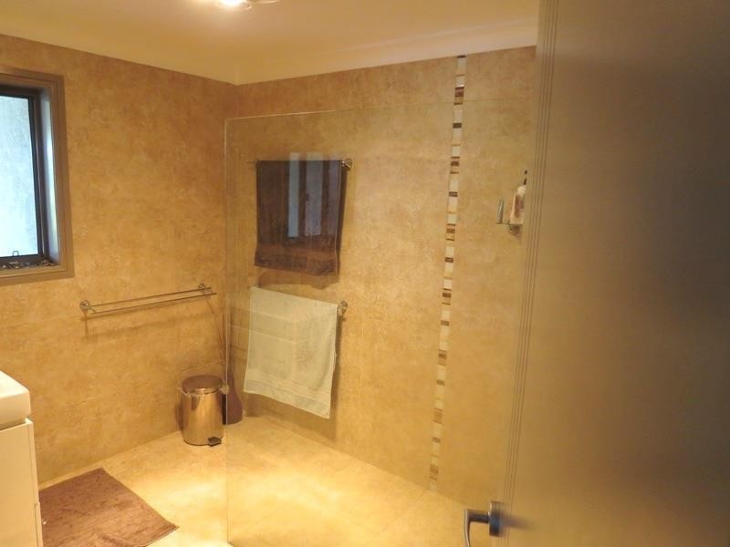 8 Buccaneers Ct, Yamba NSW 2464