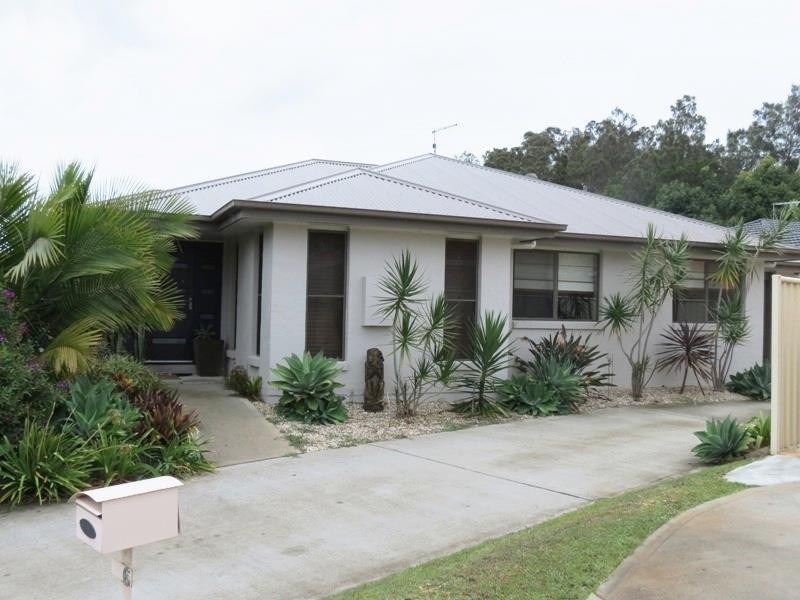 8 Buccaneers Ct, Yamba NSW 2464