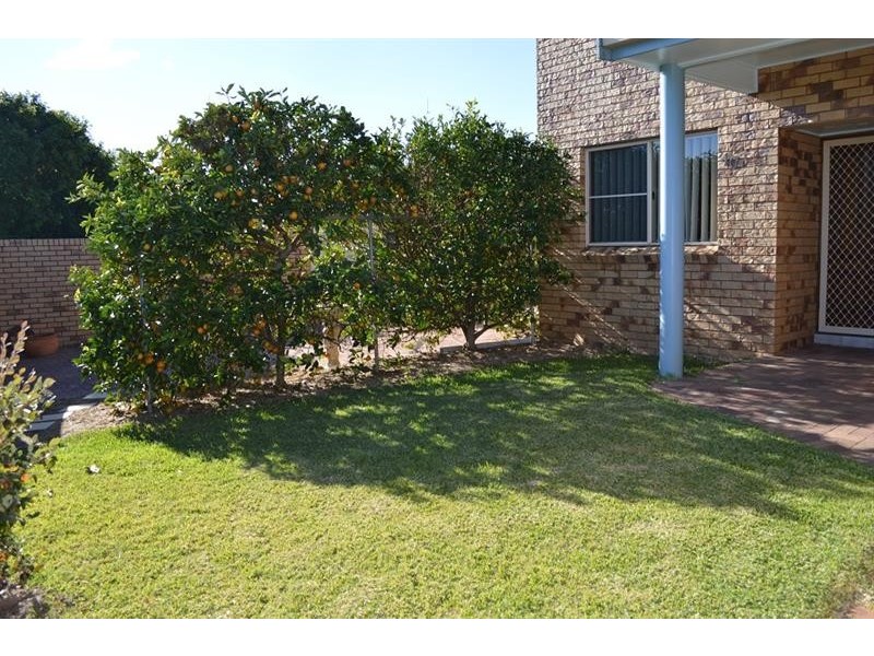 2/40 Acacia Cct, Yamba NSW 2464