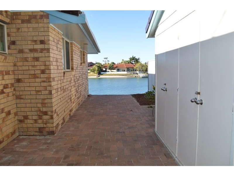 2/40 Acacia Cct, Yamba NSW 2464