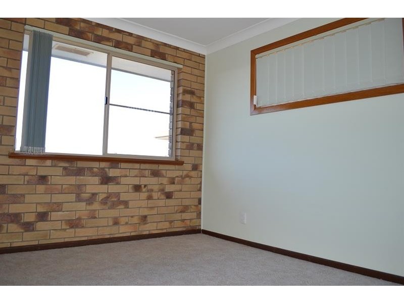 2/40 Acacia Cct, Yamba NSW 2464